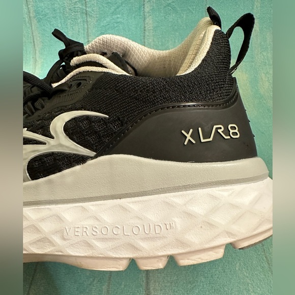 Gravity Defyer Women's Xlr8 Running Shoes
Sz: 9.5 - Picture 7 of 10